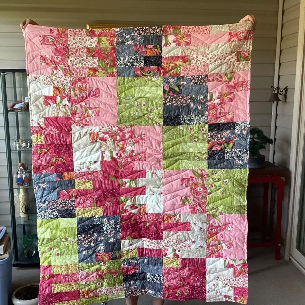 Hand Crafted Tulip Tango Quilt